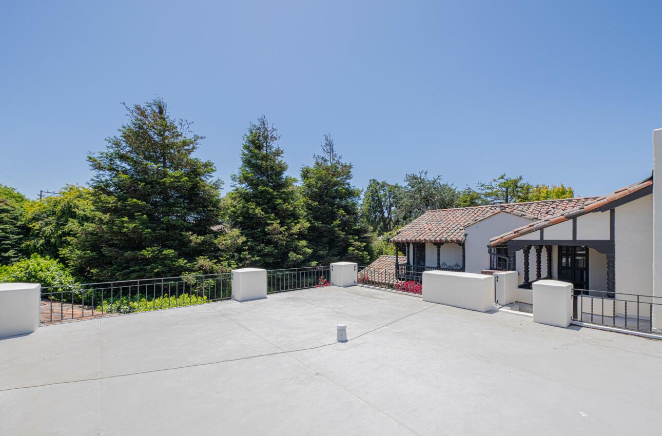 Detail Gallery Image 55 of 86 For 1 Santa Lucia Ave, Salinas,  CA 93901 - 6 Beds | 4 Baths