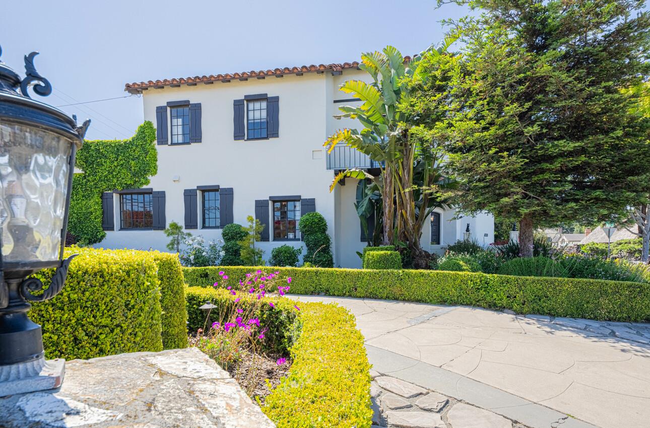 Detail Gallery Image 6 of 86 For 1 Santa Lucia Ave, Salinas,  CA 93901 - 6 Beds | 4 Baths