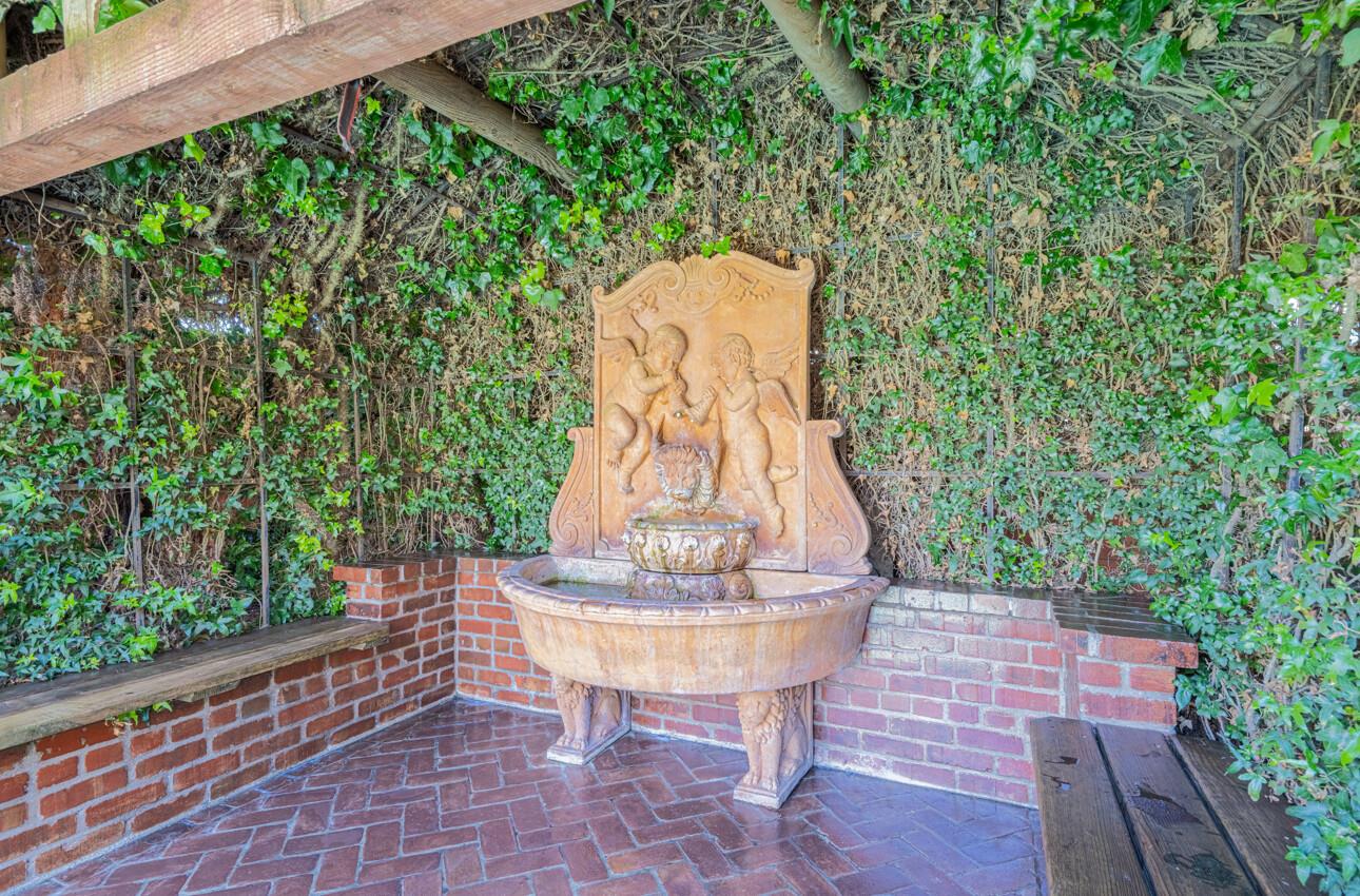 Detail Gallery Image 85 of 86 For 1 Santa Lucia Ave, Salinas,  CA 93901 - 6 Beds | 4 Baths