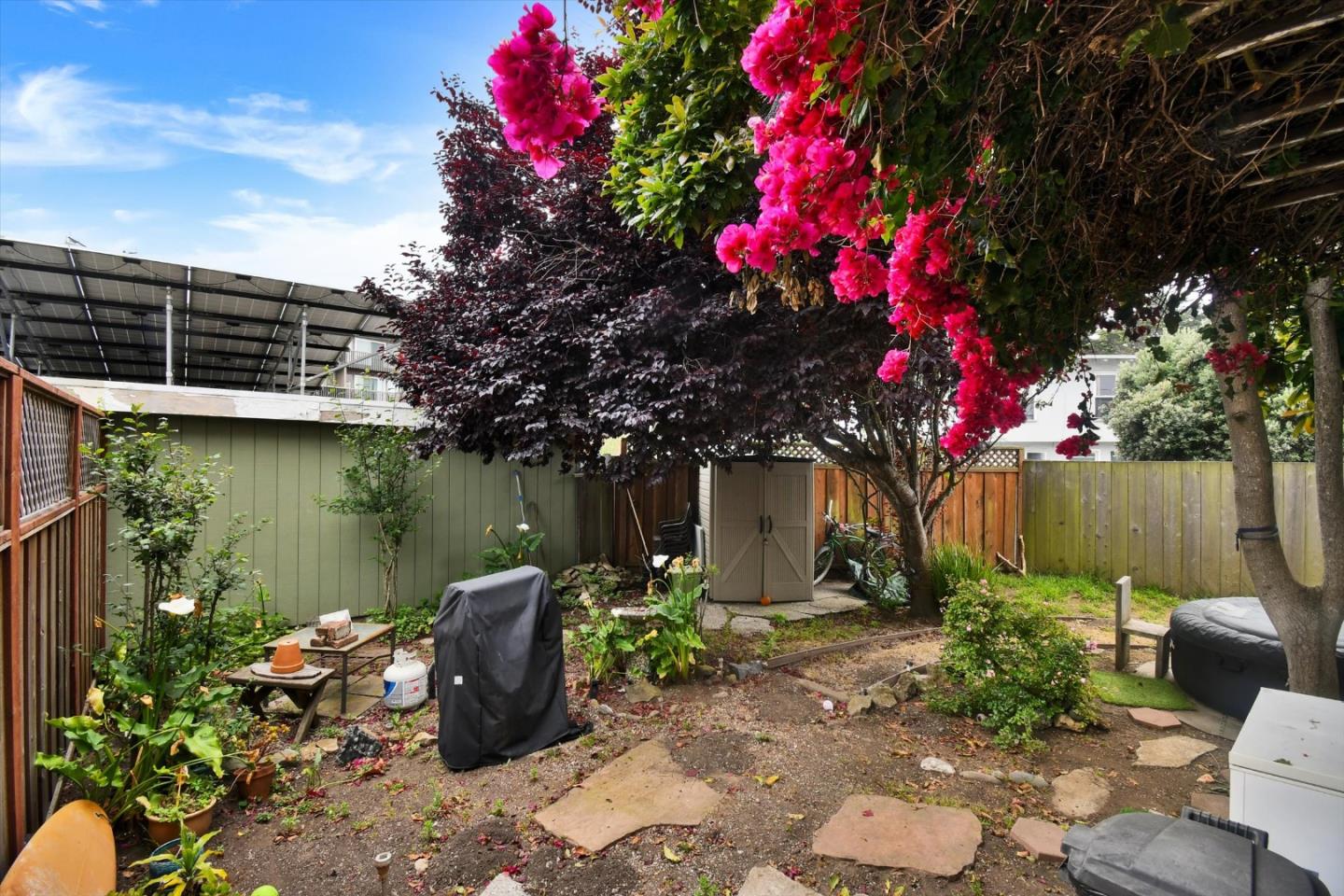 Detail Gallery Image 16 of 57 For 160 Clarendon Rd, Pacifica,  CA 94044 - – Beds | – Baths