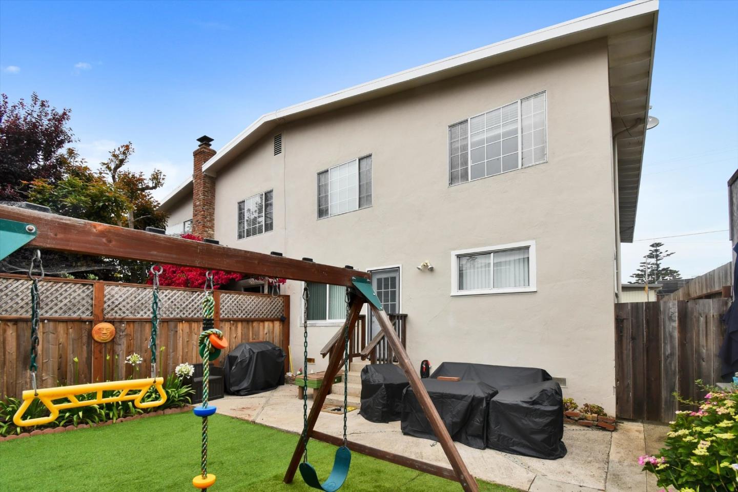 Detail Gallery Image 24 of 57 For 160 Clarendon Rd, Pacifica,  CA 94044 - – Beds | – Baths