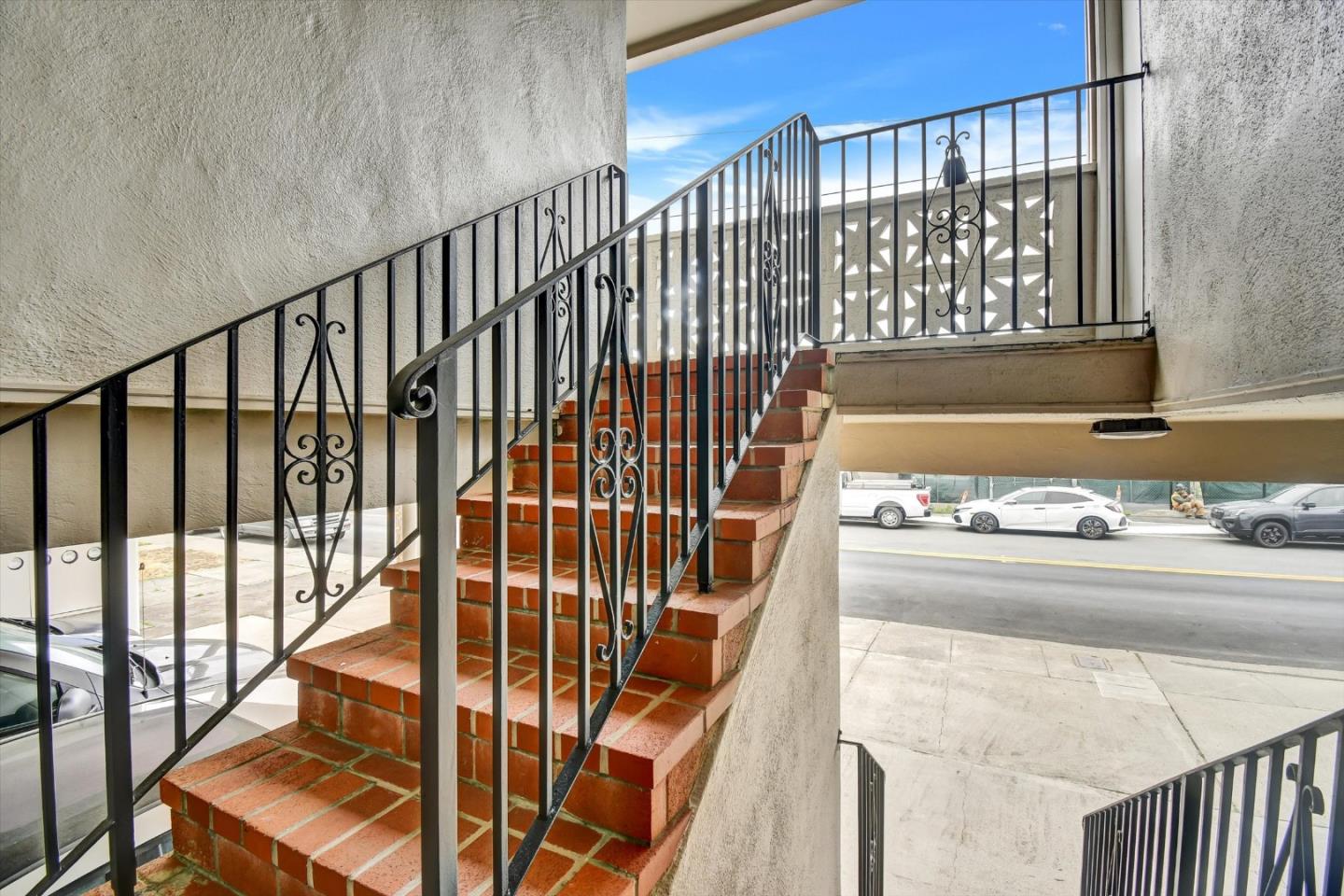 Detail Gallery Image 28 of 57 For 160 Clarendon Rd, Pacifica,  CA 94044 - – Beds | – Baths
