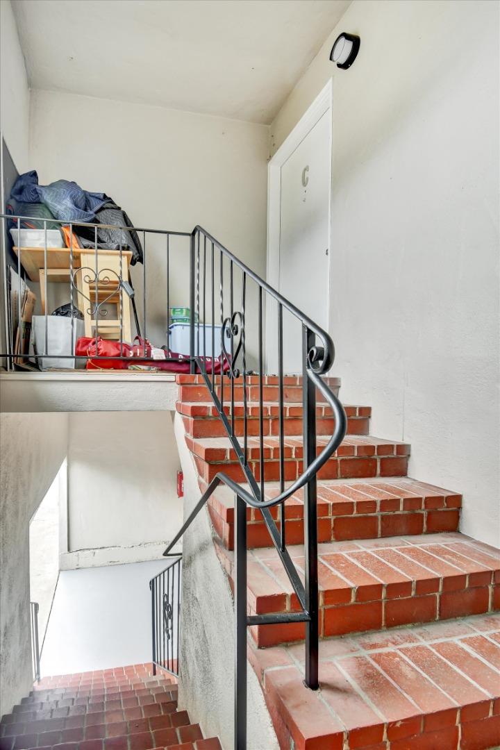 Detail Gallery Image 33 of 57 For 160 Clarendon Rd, Pacifica,  CA 94044 - – Beds | – Baths