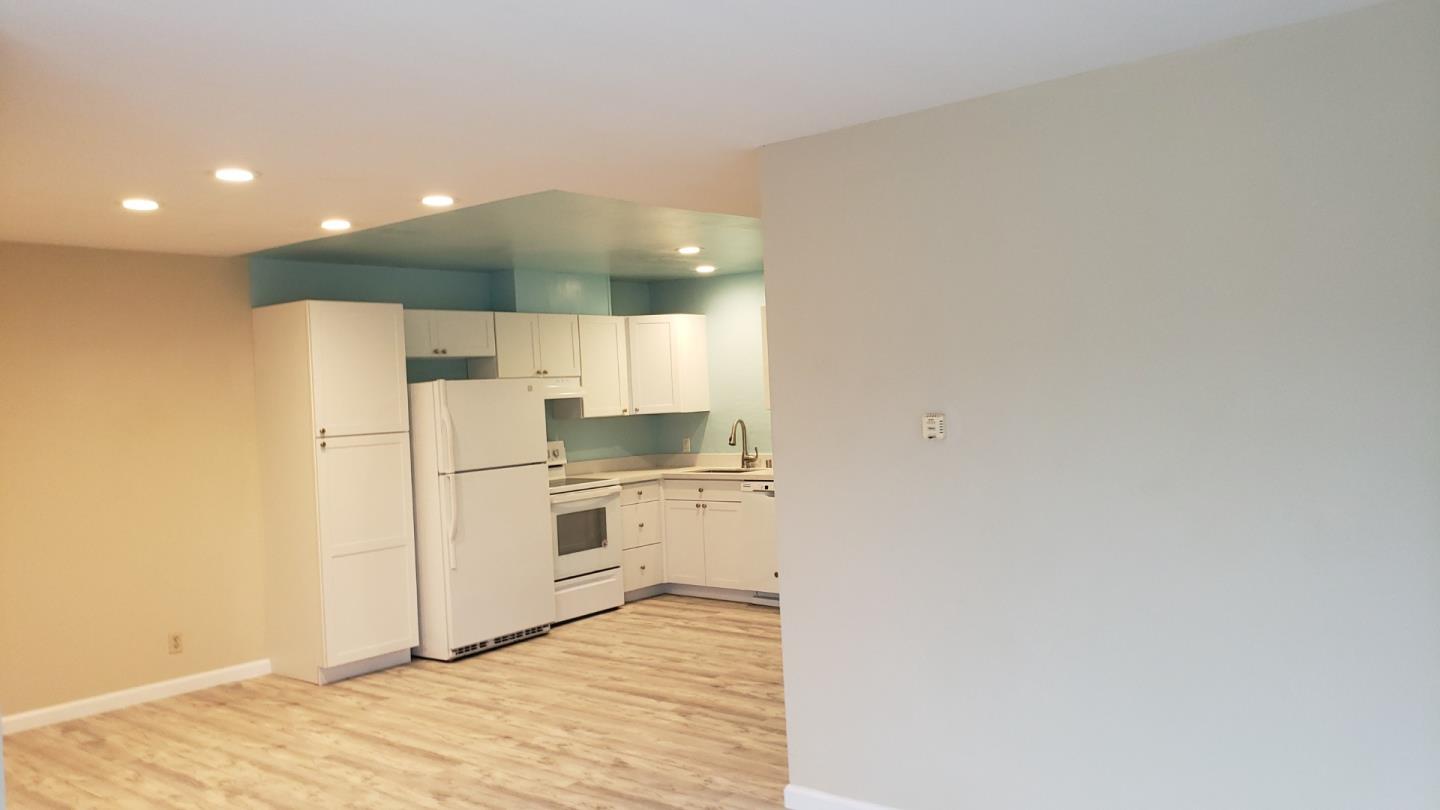 Detail Gallery Image 64 of 82 For 160 Clarendon Rd, Pacifica,  CA 94044 - – Beds | – Baths