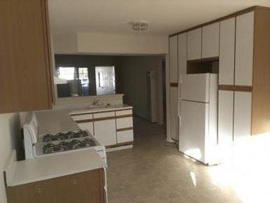 Detail Gallery Image 68 of 82 For 160 Clarendon Rd, Pacifica,  CA 94044 - – Beds | – Baths