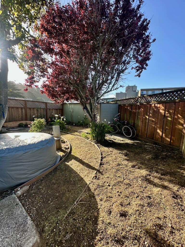 Detail Gallery Image 70 of 82 For 160 Clarendon Rd, Pacifica,  CA 94044 - – Beds | – Baths