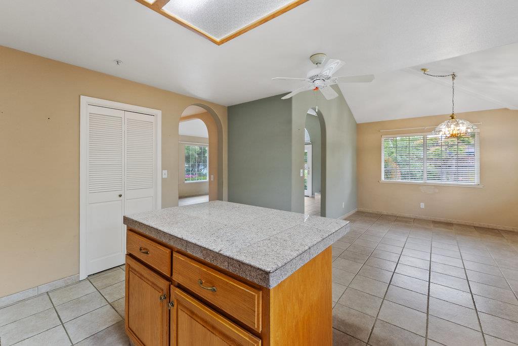 Detail Gallery Image 13 of 43 For 721 Paradiso Ct, Soquel,  CA 95073 - 3 Beds | 2/1 Baths