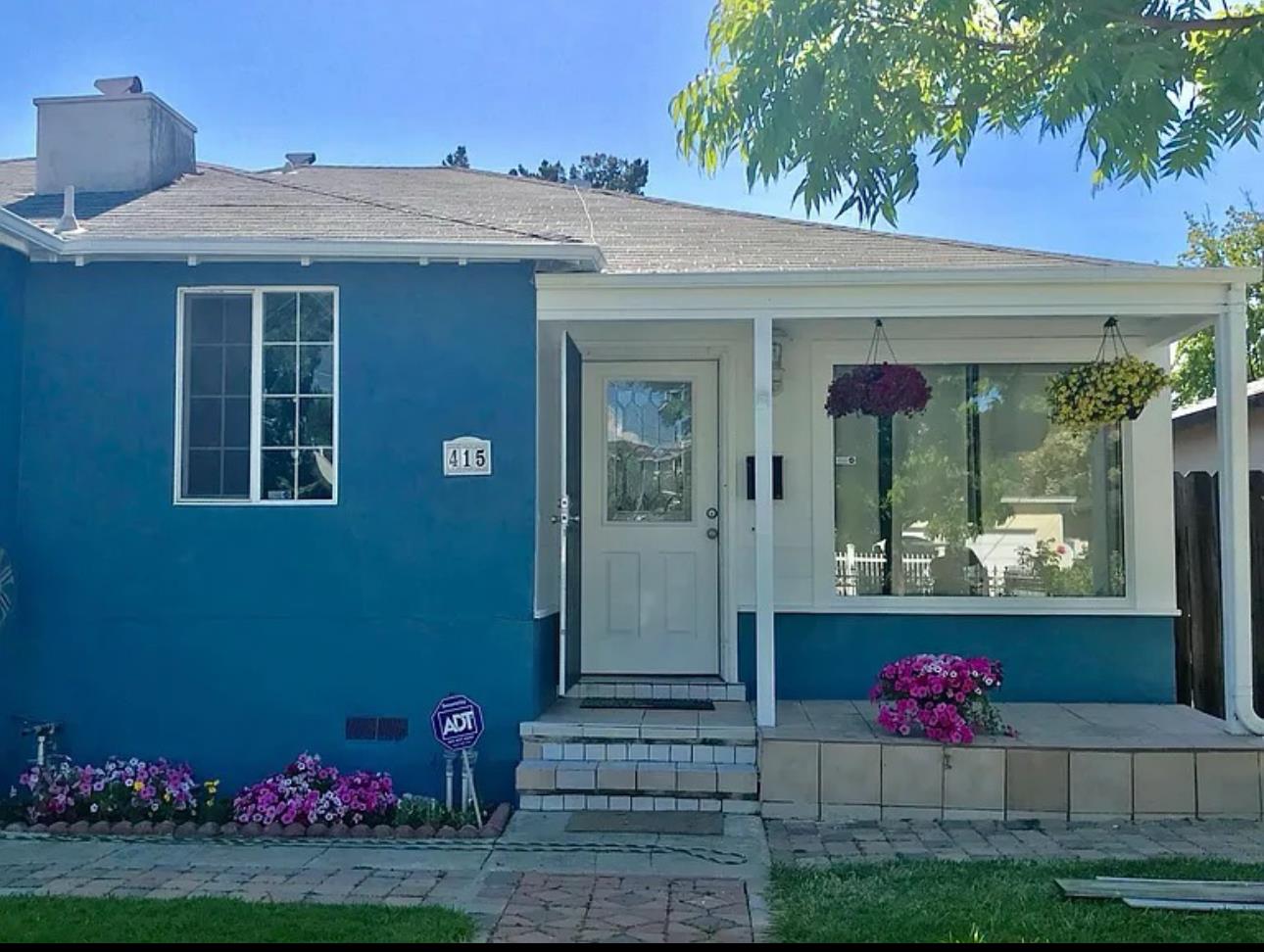 Detail Gallery Image 2 of 10 For Wisteria Dr, East Palo Alto,  CA 94303 - 3 Beds | 1 Baths