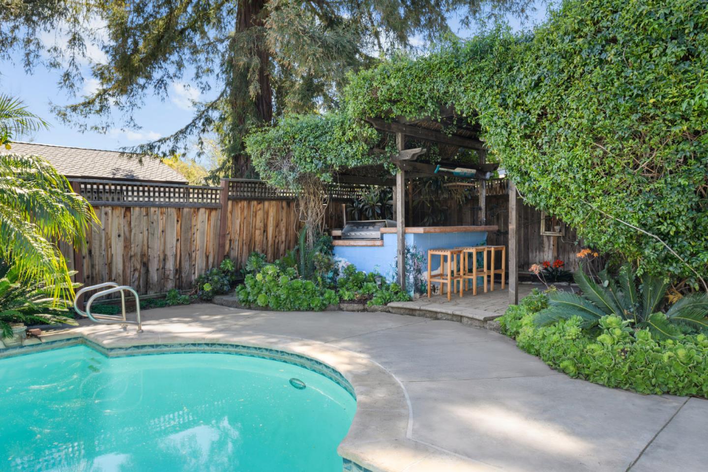 Detail Gallery Image 61 of 78 For 1279 Curtiss Ave, San Jose,  CA 95125 - 6 Beds | 3/1 Baths