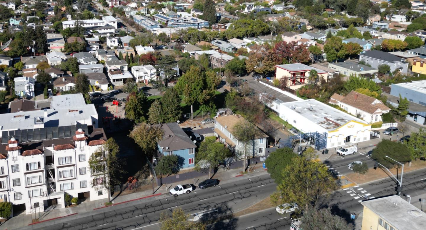 Detail Gallery Image 4 of 4 For 1283 University Ave, Berkeley,  CA 94702 - – Beds | – Baths