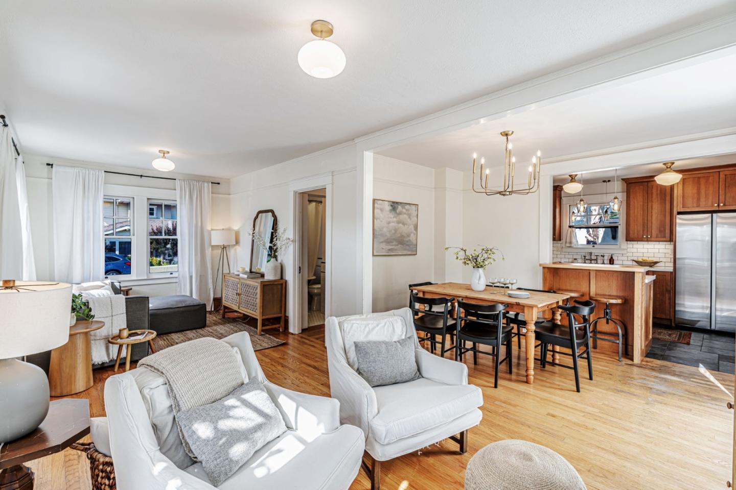 Detail Gallery Image 10 of 65 For 501 7th St, Pacific Grove,  CA 93950 - 2 Beds | 2 Baths