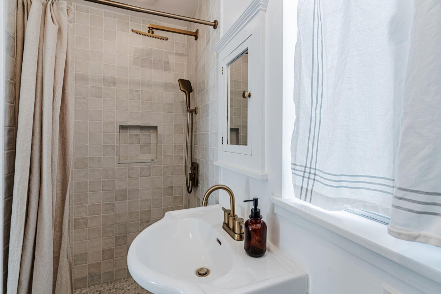 Detail Gallery Image 38 of 65 For 501 7th St, Pacific Grove,  CA 93950 - 2 Beds | 2 Baths