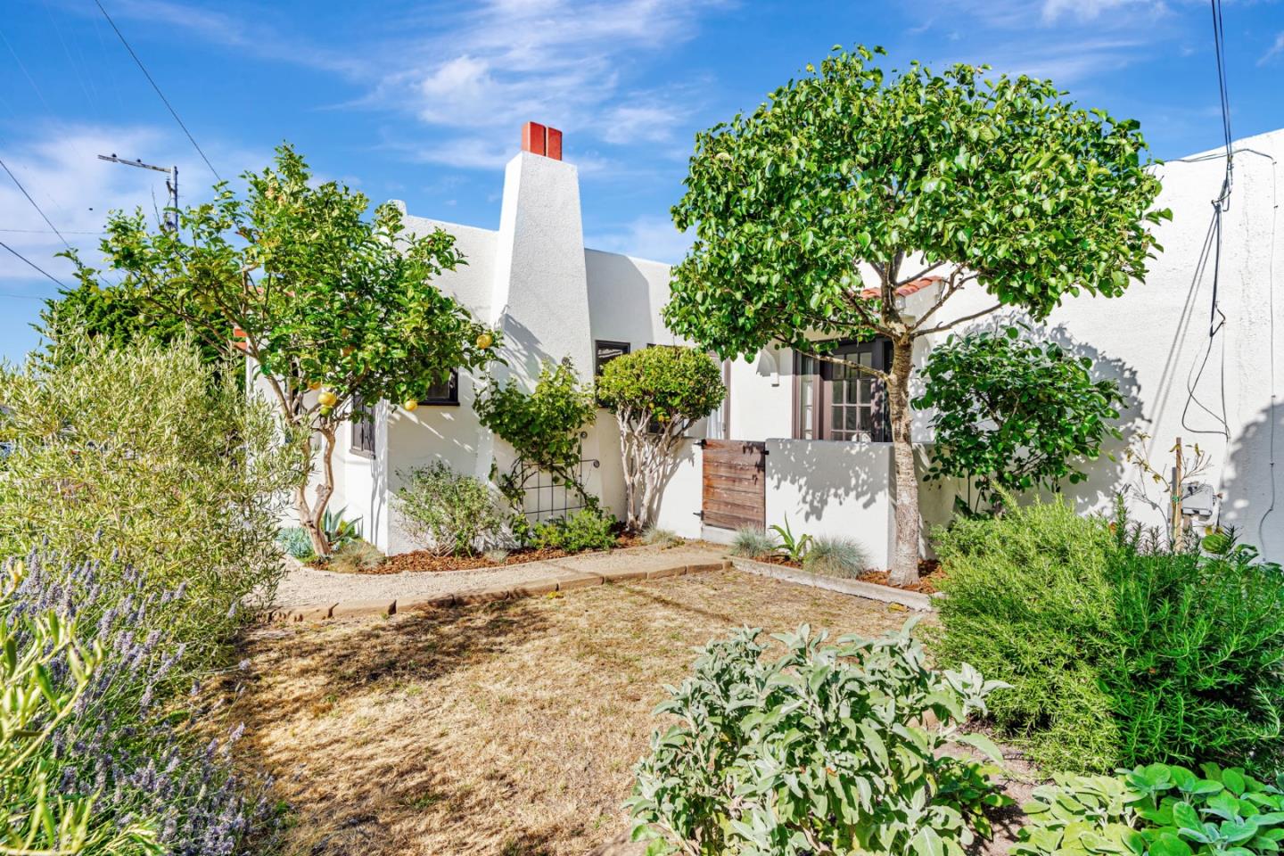Detail Gallery Image 41 of 65 For 501 7th St, Pacific Grove,  CA 93950 - 2 Beds | 2 Baths
