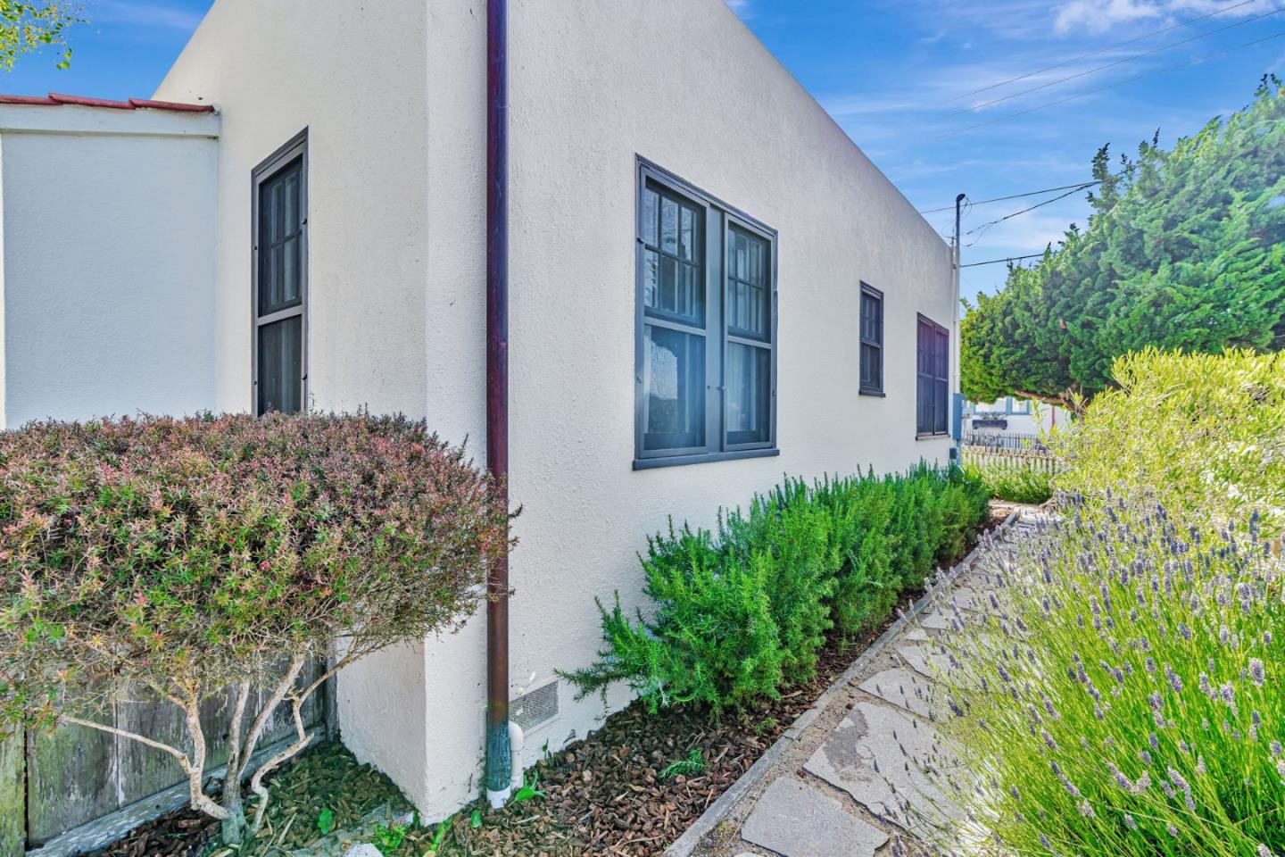 Detail Gallery Image 51 of 65 For 501 7th St, Pacific Grove,  CA 93950 - 2 Beds | 2 Baths