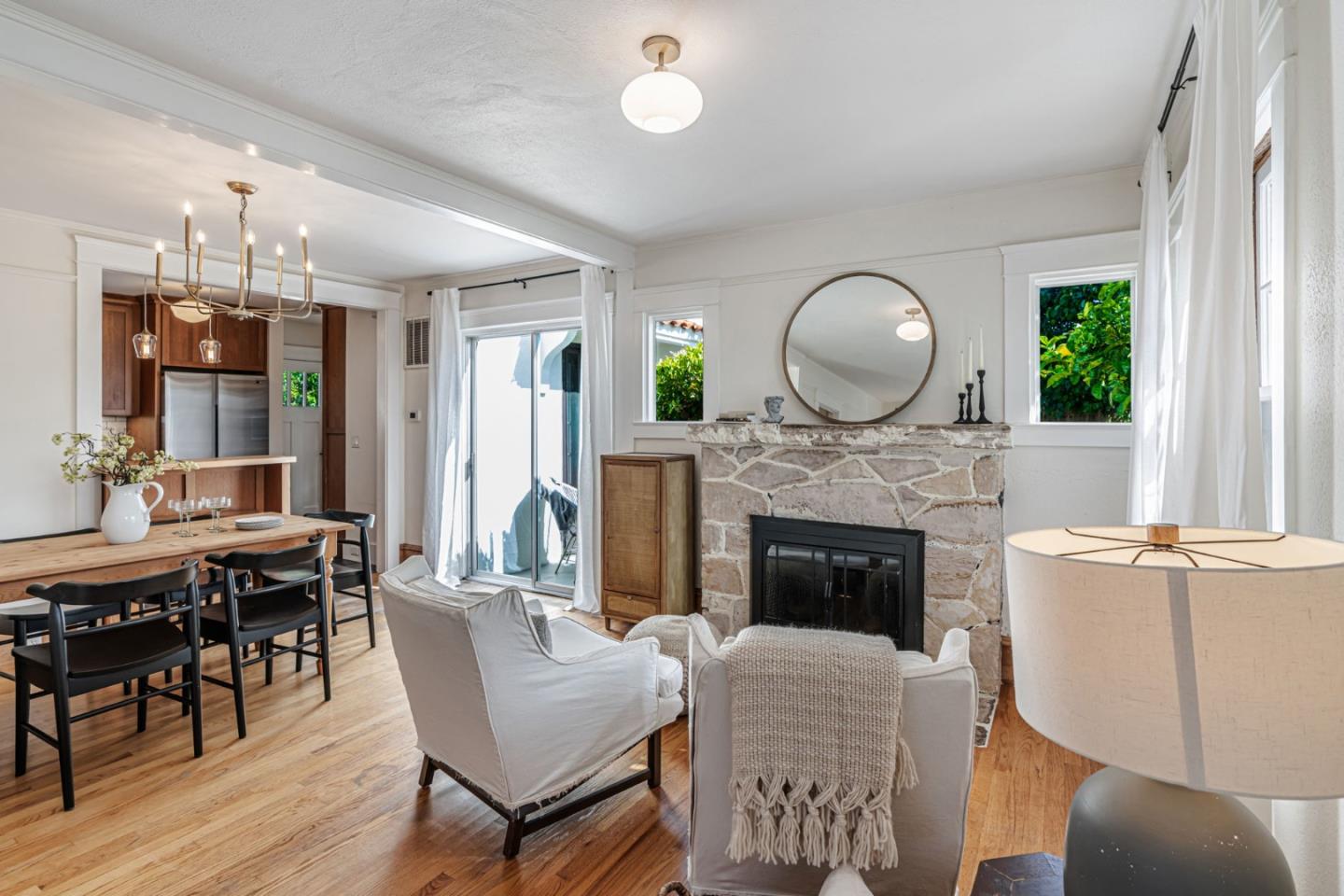 Detail Gallery Image 9 of 65 For 501 7th St, Pacific Grove,  CA 93950 - 2 Beds | 2 Baths