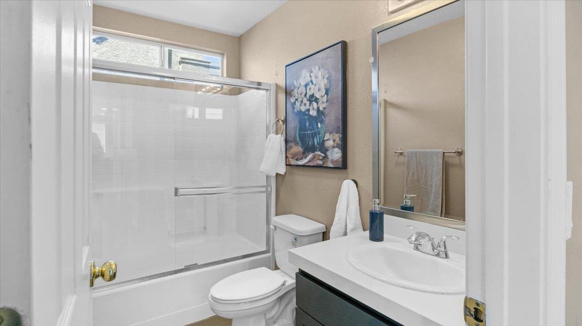 Detail Gallery Image 11 of 50 For 717 Mallard Dr, Los Banos,  CA 93635 - 6 Beds | 3 Baths