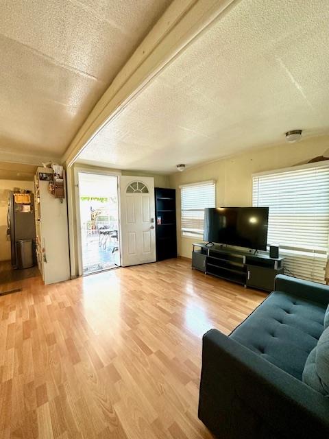 Detail Gallery Image 5 of 20 For 655 S. 34th St #15,  San Jose,  CA 95116 - 3 Beds | 2 Baths