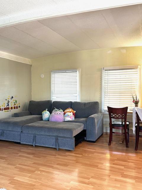 Detail Gallery Image 7 of 20 For 655 S. 34th St #15,  San Jose,  CA 95116 - 3 Beds | 2 Baths