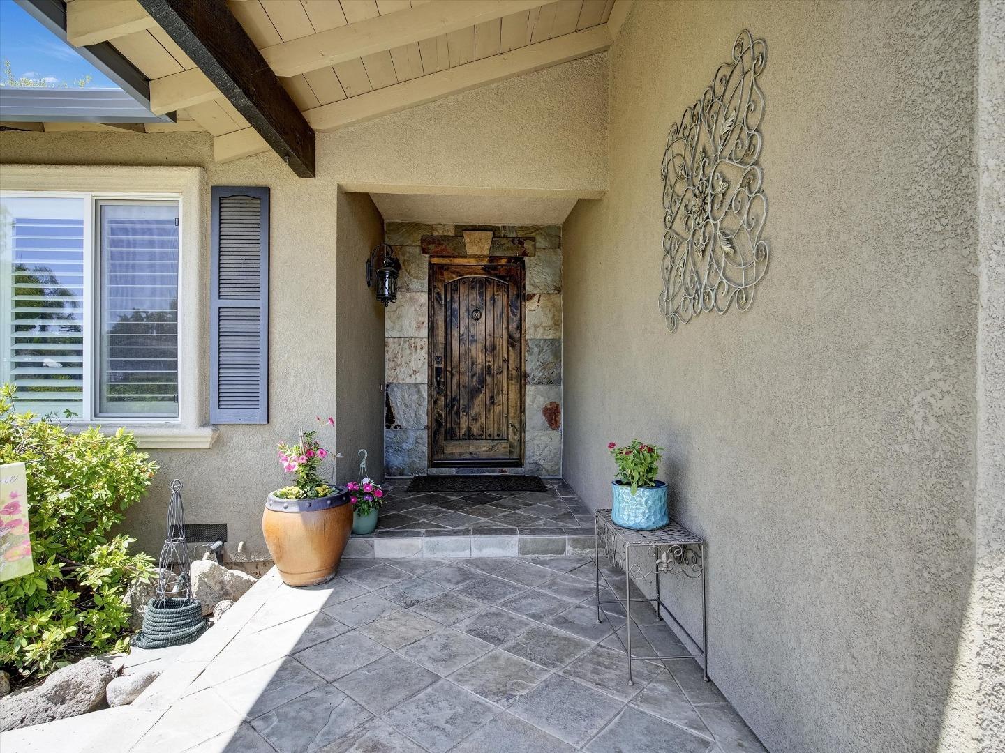 Detail Gallery Image 4 of 51 For 2259 S Ham Ln, Lodi,  CA 95242 - 4 Beds | 3 Baths