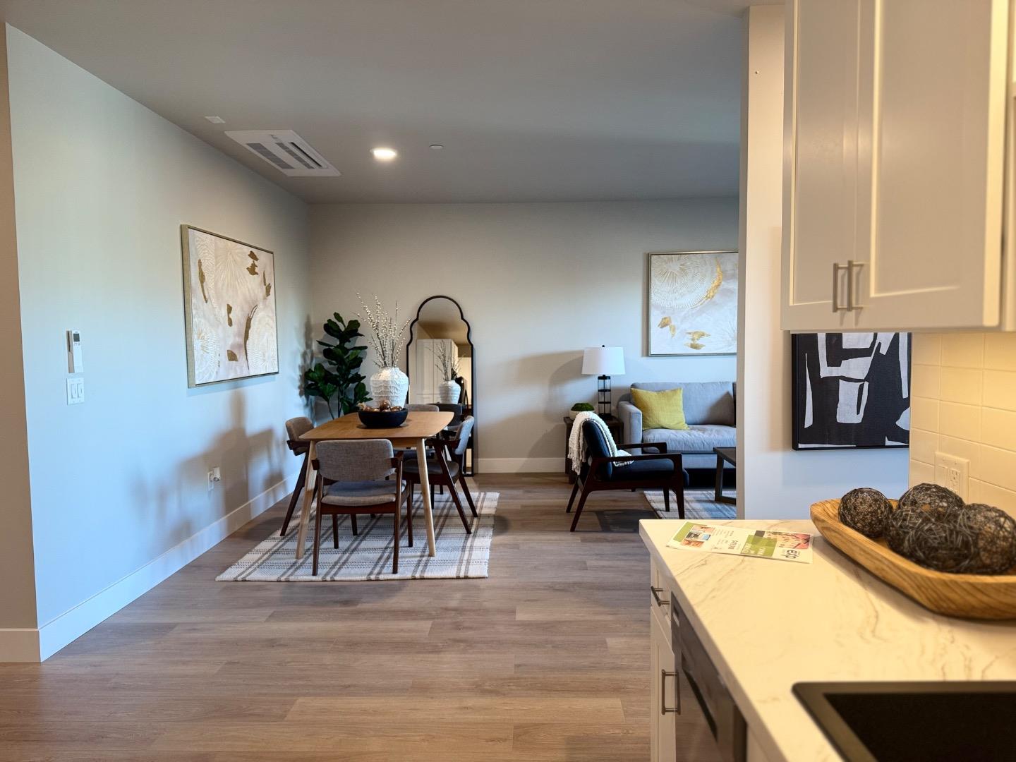 Detail Gallery Image 5 of 17 For 400 San Benito St #309,  Hollister,  CA 95023 - 1 Beds | 1 Baths