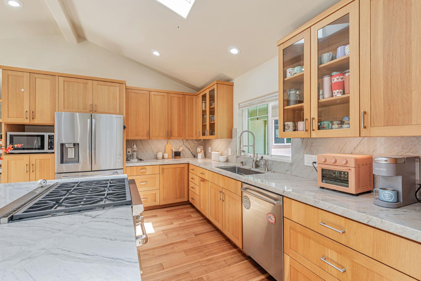 Detail Gallery Image 12 of 69 For 1151 Doralee Way, San Jose,  CA 95125 - 4 Beds | 2/1 Baths