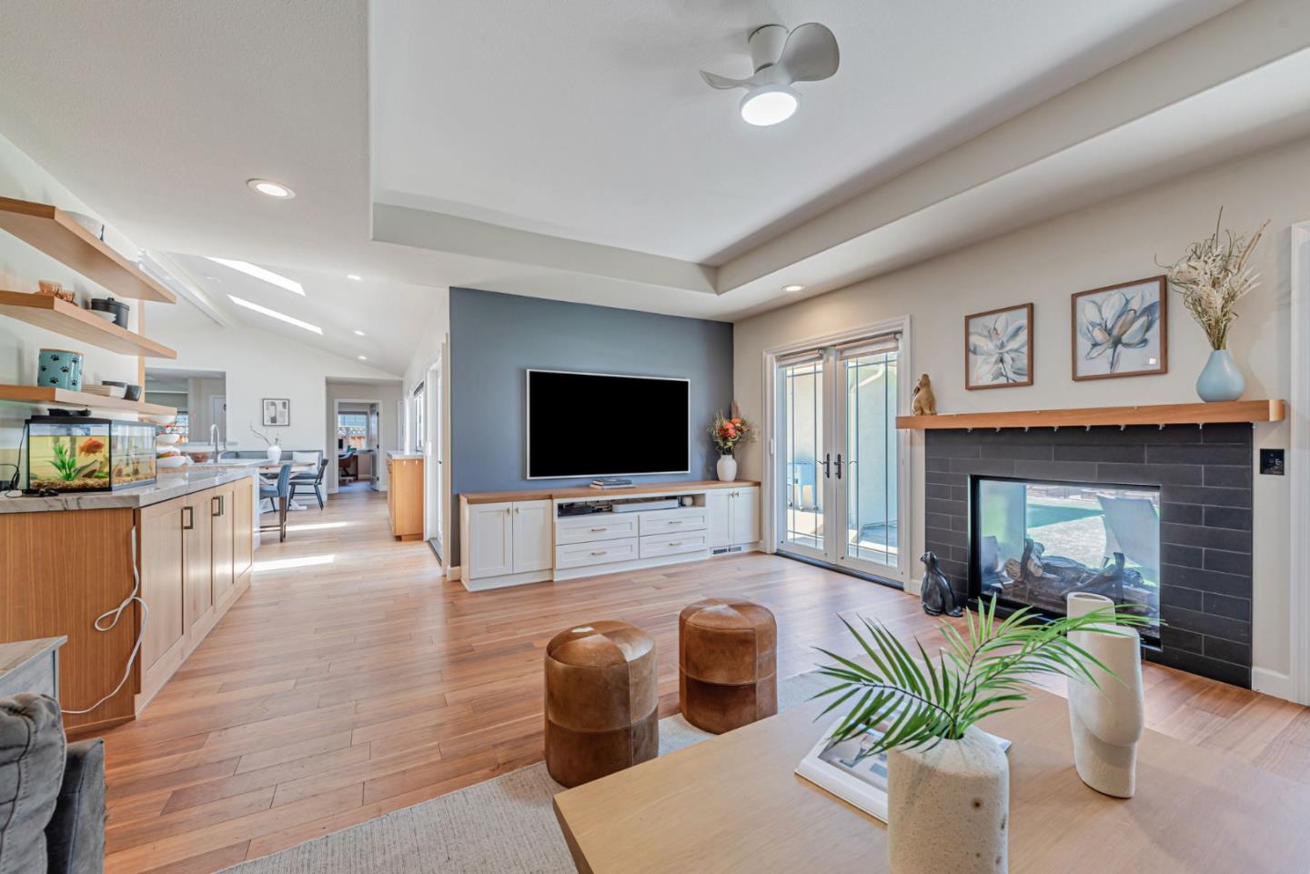 Detail Gallery Image 8 of 69 For 1151 Doralee Way, San Jose,  CA 95125 - 4 Beds | 2/1 Baths
