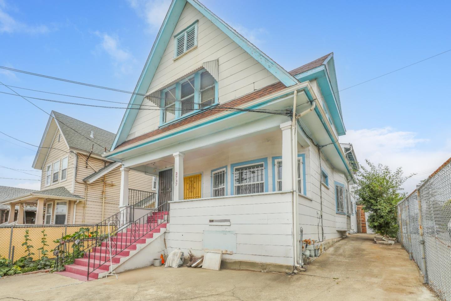 Detail Gallery Image 1 of 42 For 2737 12th Ave, Oakland,  CA 94606 - – Beds | – Baths