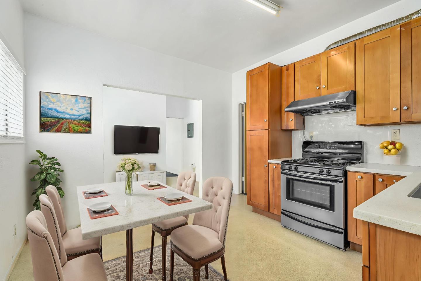 Detail Gallery Image 4 of 42 For 2737 12th Ave, Oakland,  CA 94606 - – Beds | – Baths
