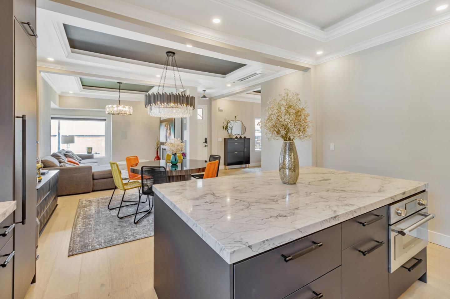 Detail Gallery Image 13 of 38 For 209 Race St, San Jose,  CA 95126 - 4 Beds | 2/1 Baths