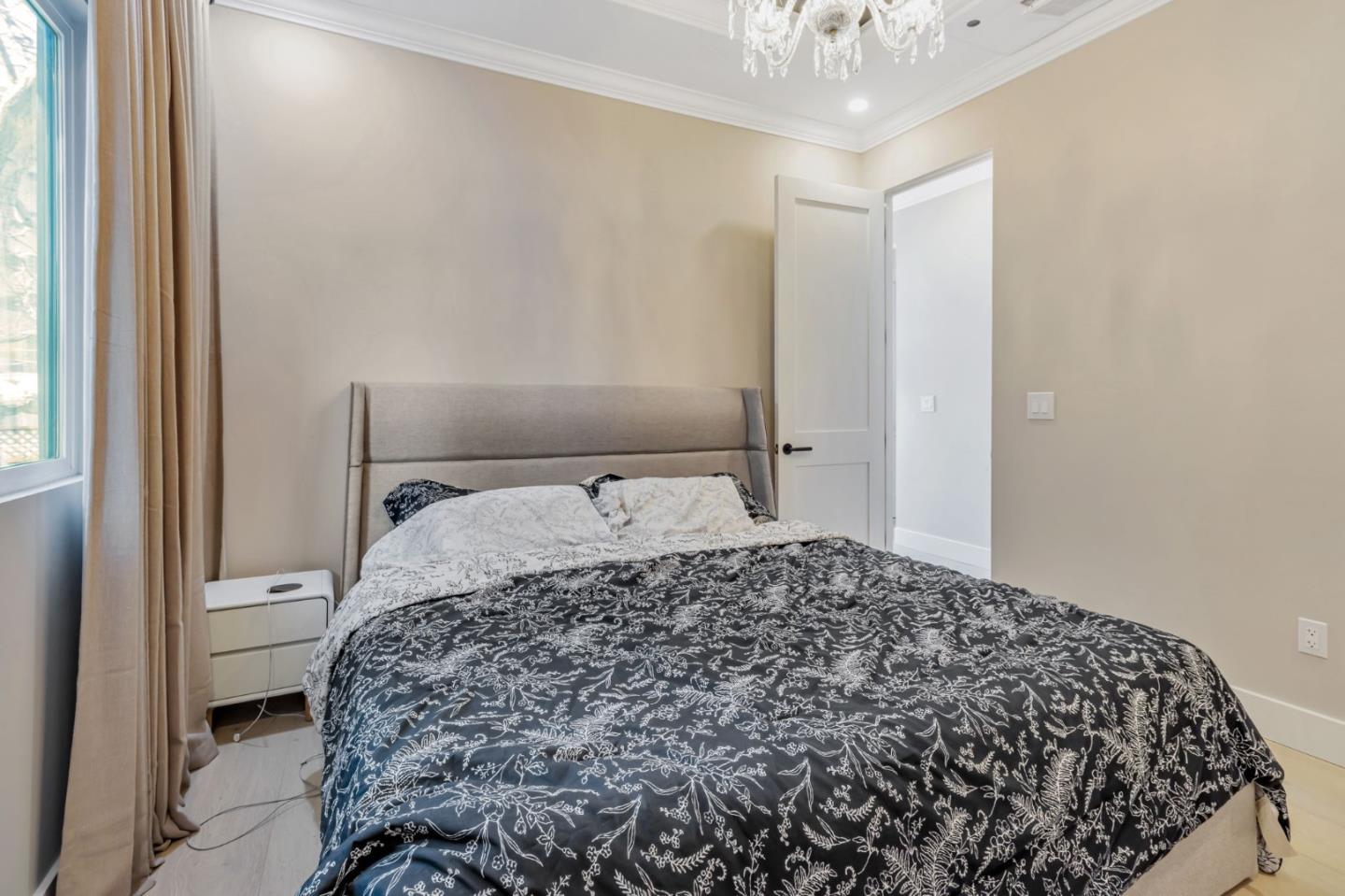 Detail Gallery Image 23 of 38 For 209 Race St, San Jose,  CA 95126 - 4 Beds | 2/1 Baths