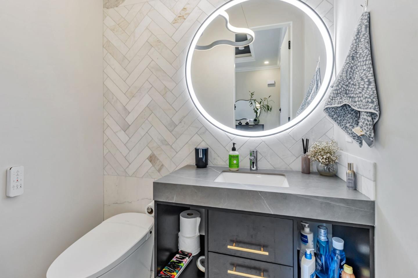 Detail Gallery Image 29 of 38 For 209 Race St, San Jose,  CA 95126 - 4 Beds | 2/1 Baths