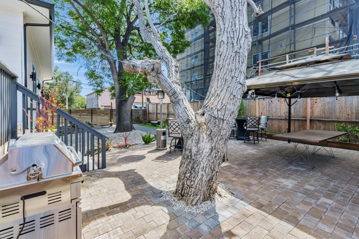 Detail Gallery Image 34 of 38 For 209 Race St, San Jose,  CA 95126 - 4 Beds | 2/1 Baths