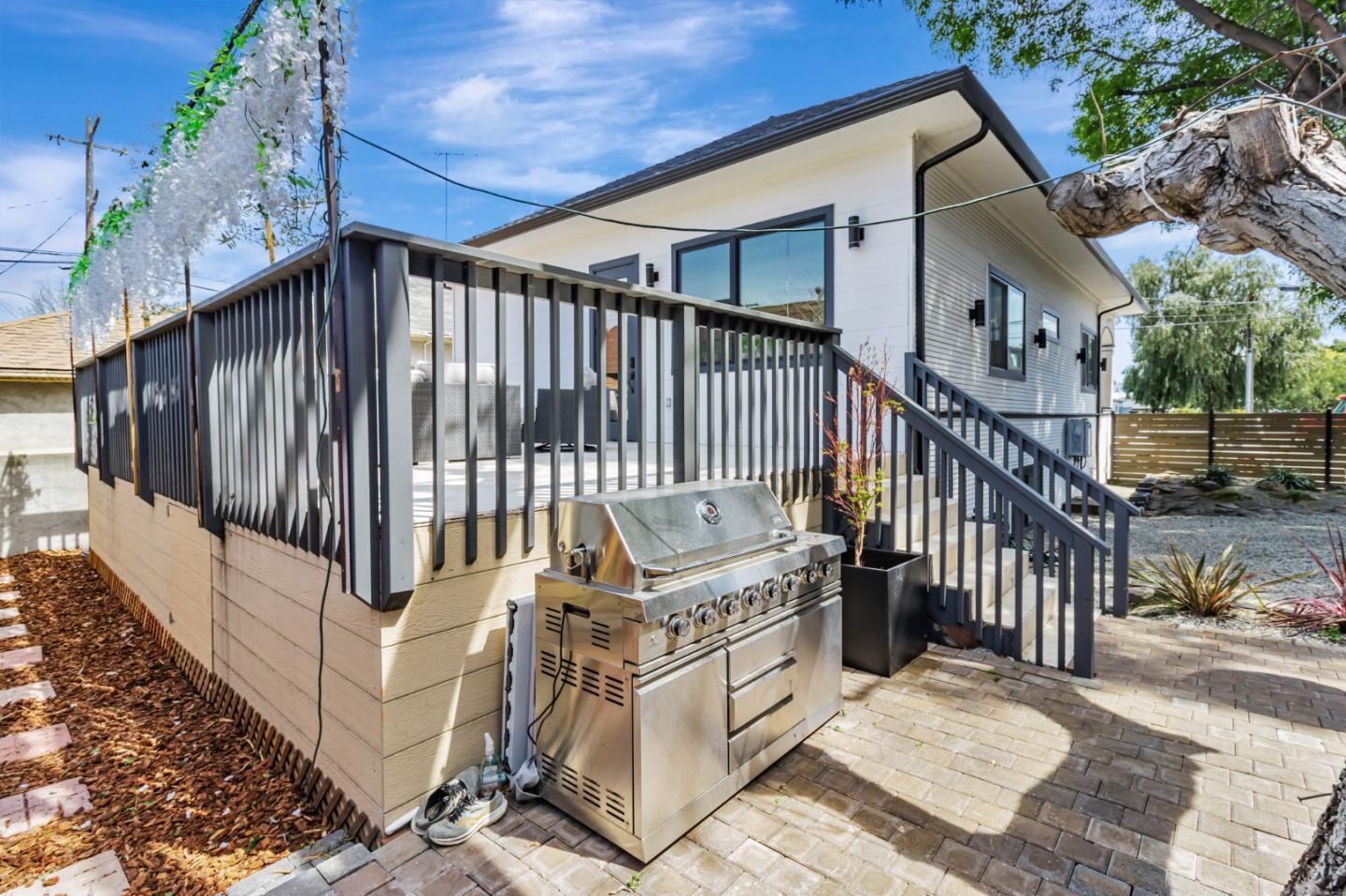 Detail Gallery Image 35 of 38 For 209 Race St, San Jose,  CA 95126 - 4 Beds | 2/1 Baths