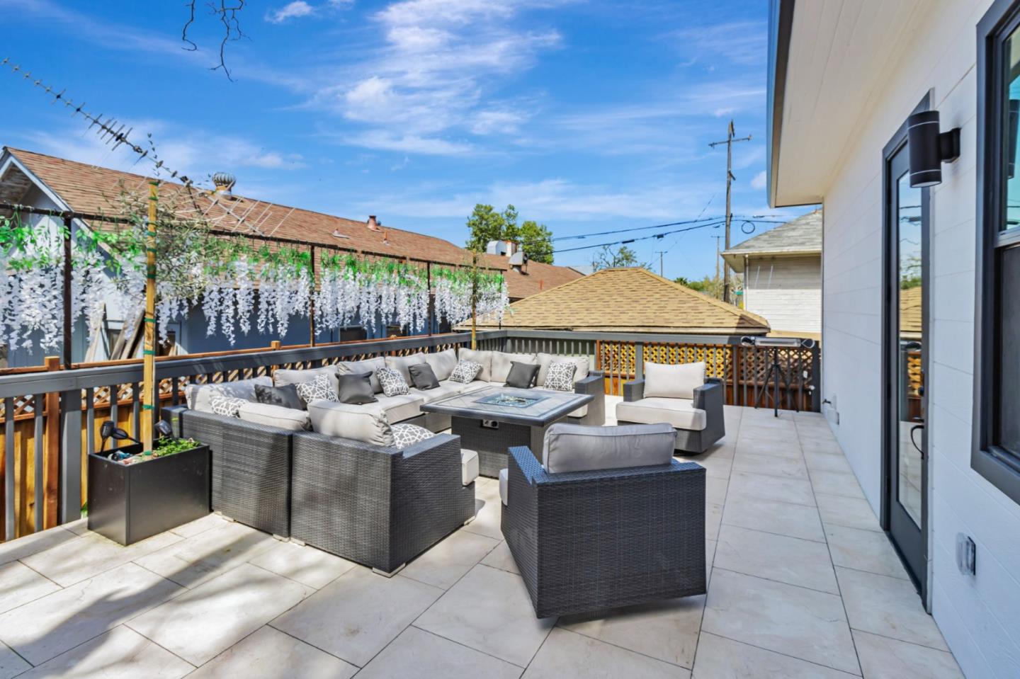 Detail Gallery Image 36 of 38 For 209 Race St, San Jose,  CA 95126 - 4 Beds | 2/1 Baths