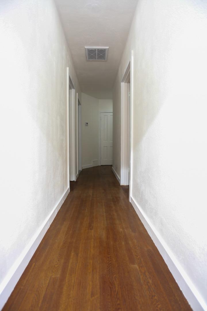 Detail Gallery Image 10 of 41 For 2570 Havenscourt Blvd, Oakland,  CA 94605 - 3 Beds | 2 Baths
