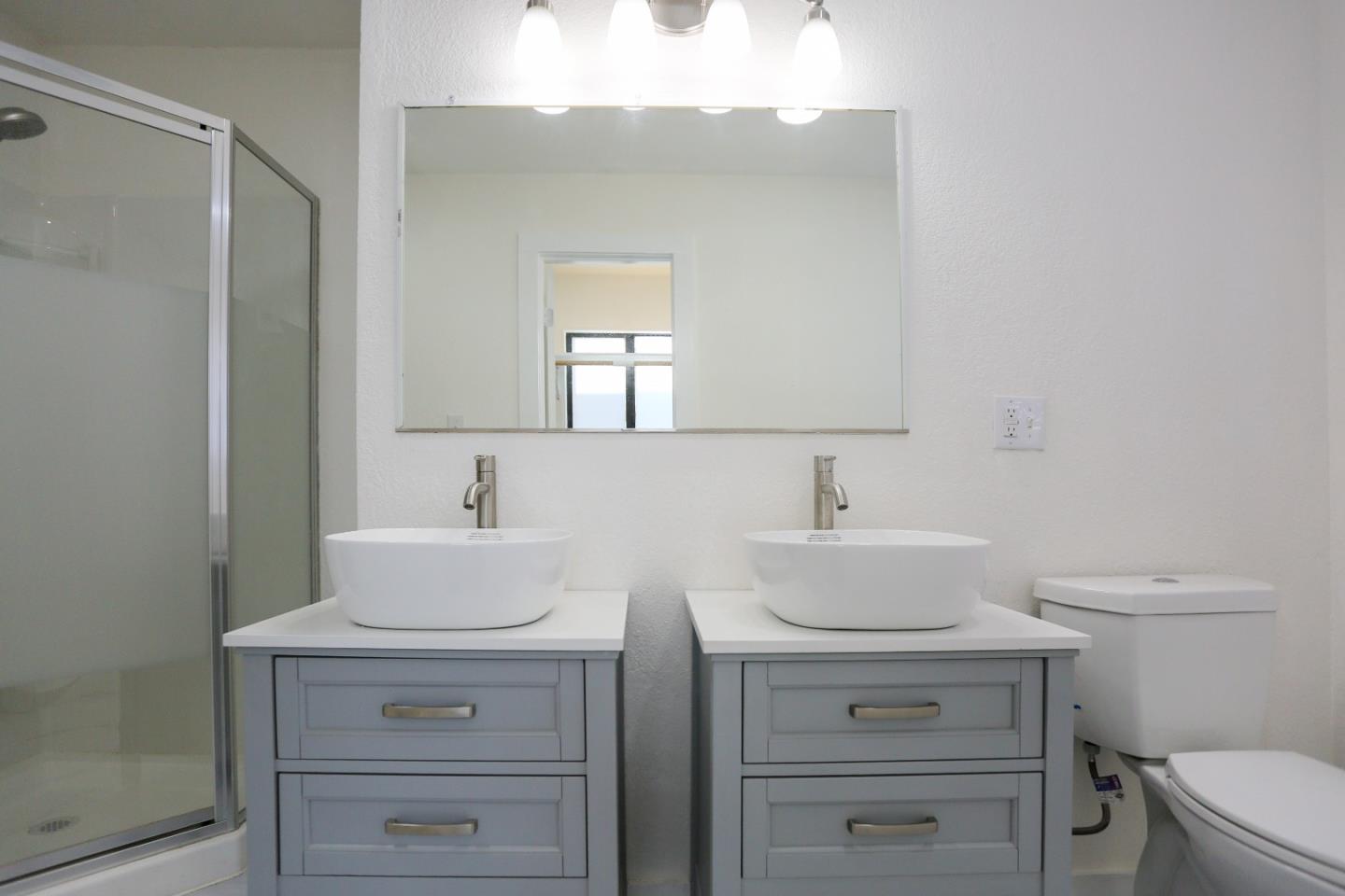 Detail Gallery Image 27 of 41 For 2570 Havenscourt Blvd, Oakland,  CA 94605 - 3 Beds | 2 Baths