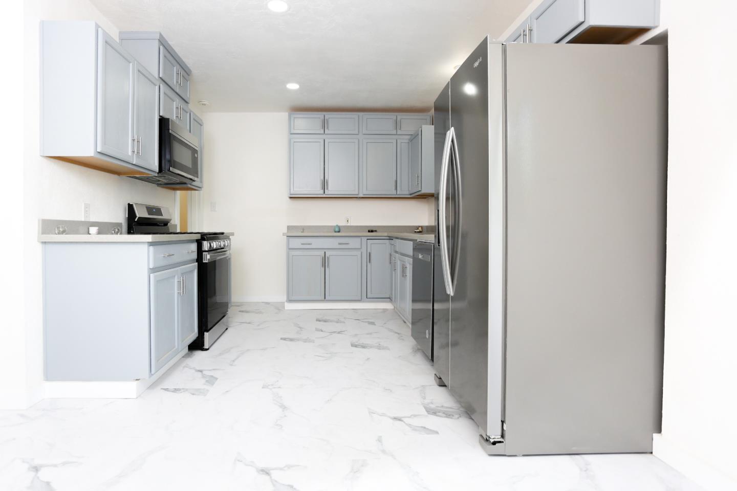 Detail Gallery Image 32 of 41 For 2570 Havenscourt Blvd, Oakland,  CA 94605 - 3 Beds | 2 Baths