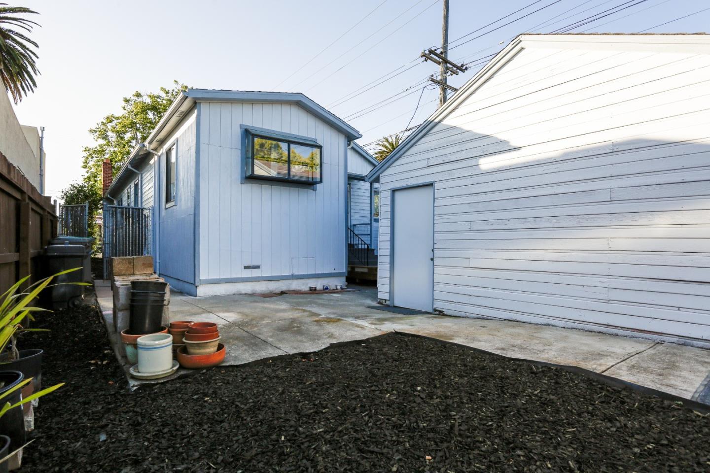 Detail Gallery Image 39 of 41 For 2570 Havenscourt Blvd, Oakland,  CA 94605 - 3 Beds | 2 Baths