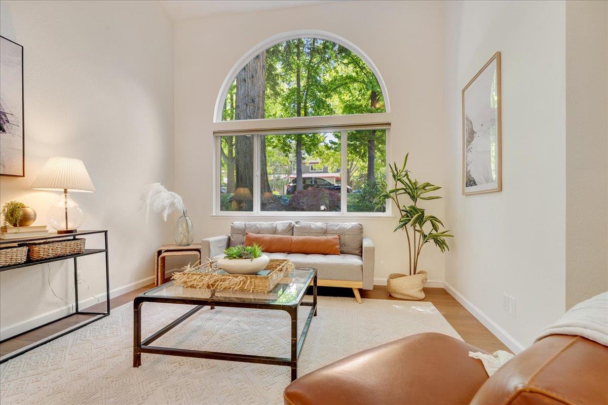 Detail Gallery Image 17 of 43 For 334 Lee St, Santa Cruz,  CA 95060 - 4 Beds | 2/1 Baths