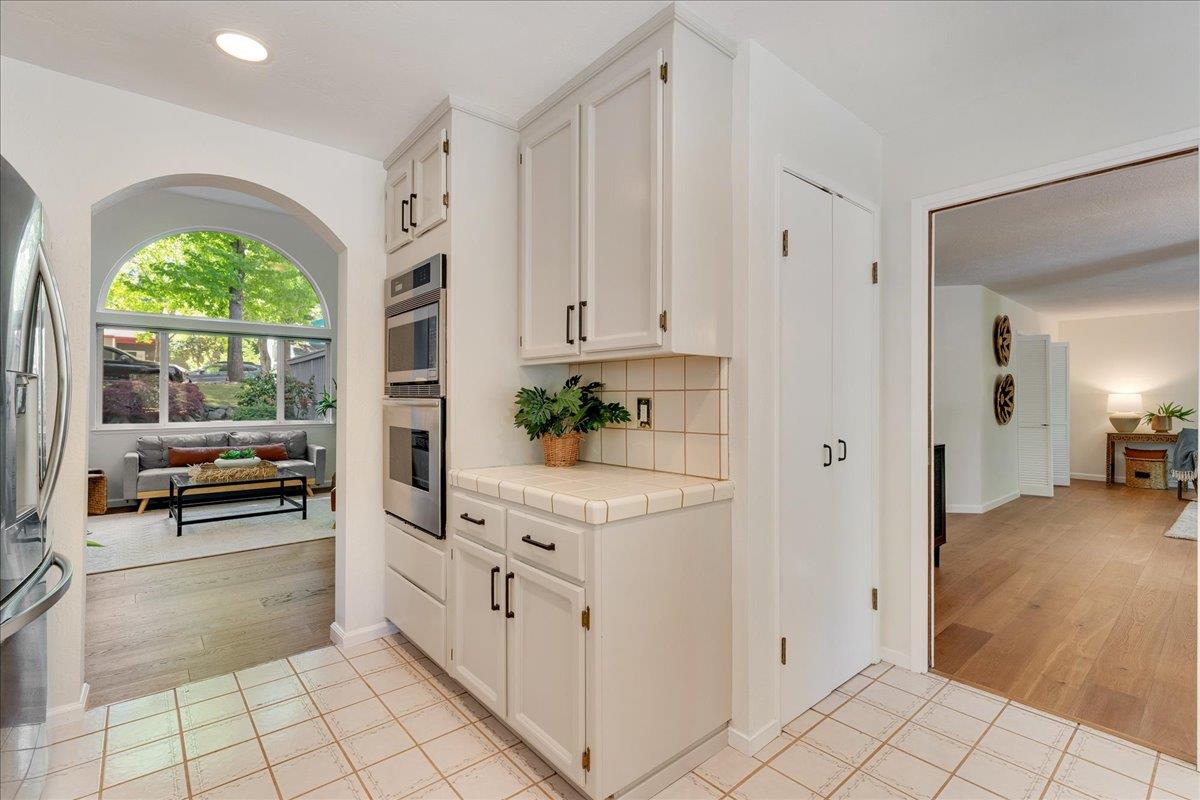 Detail Gallery Image 23 of 43 For 334 Lee St, Santa Cruz,  CA 95060 - 4 Beds | 2/1 Baths