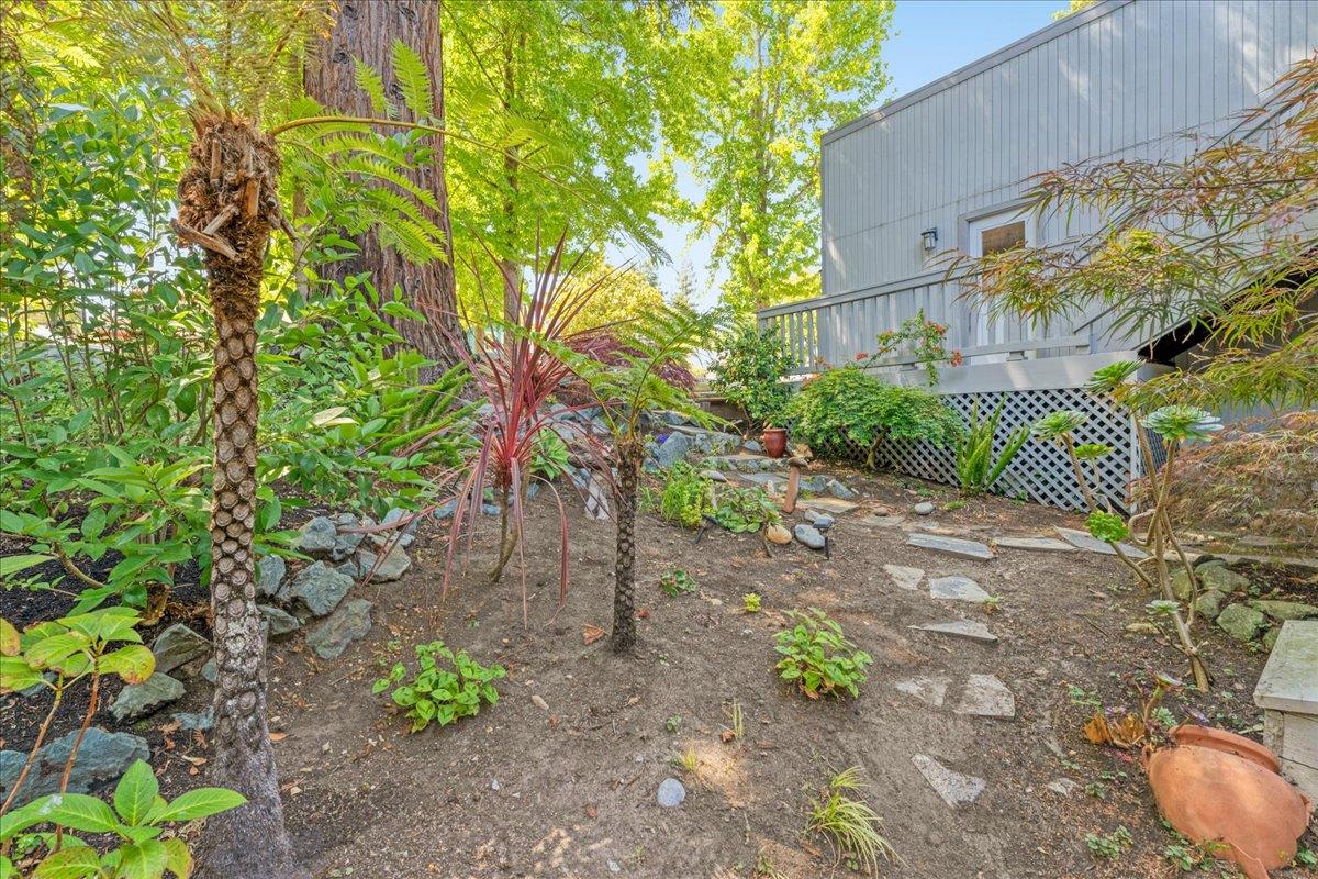 Detail Gallery Image 37 of 43 For 334 Lee St, Santa Cruz,  CA 95060 - 4 Beds | 2/1 Baths