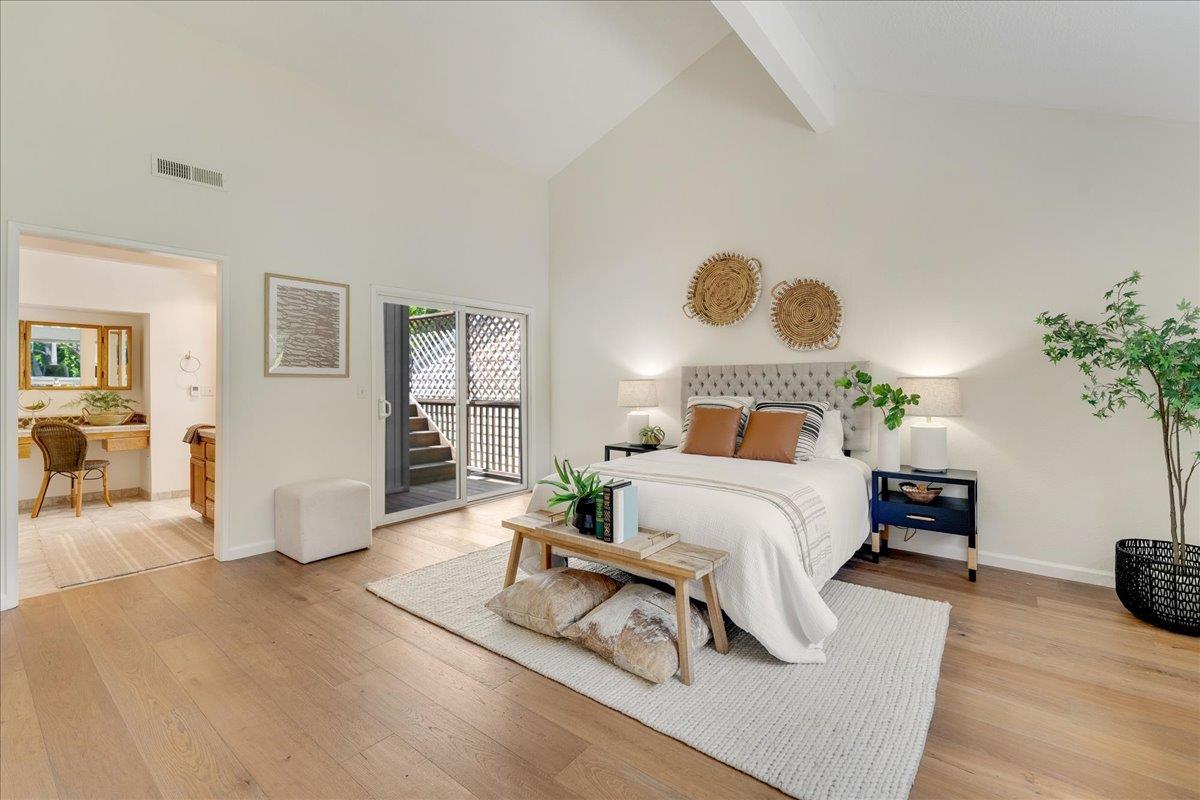 Detail Gallery Image 8 of 43 For 334 Lee St, Santa Cruz,  CA 95060 - 4 Beds | 2/1 Baths