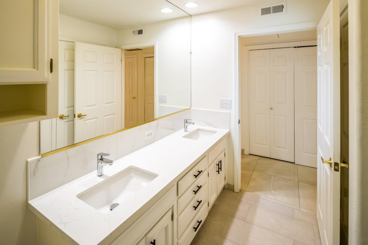 Detail Gallery Image 19 of 31 For 1542 E Alluvial Ave #128,  Fresno,  CA 93720 - 3 Beds | 2 Baths