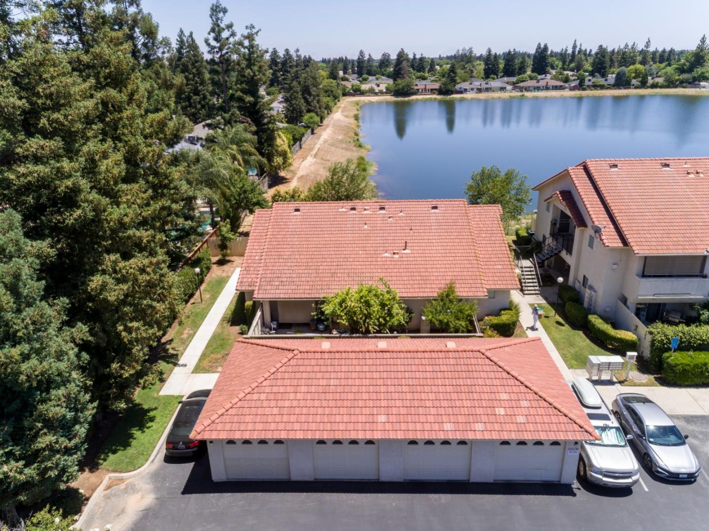 Detail Gallery Image 7 of 31 For 1542 E Alluvial Ave #128,  Fresno,  CA 93720 - 3 Beds | 2 Baths