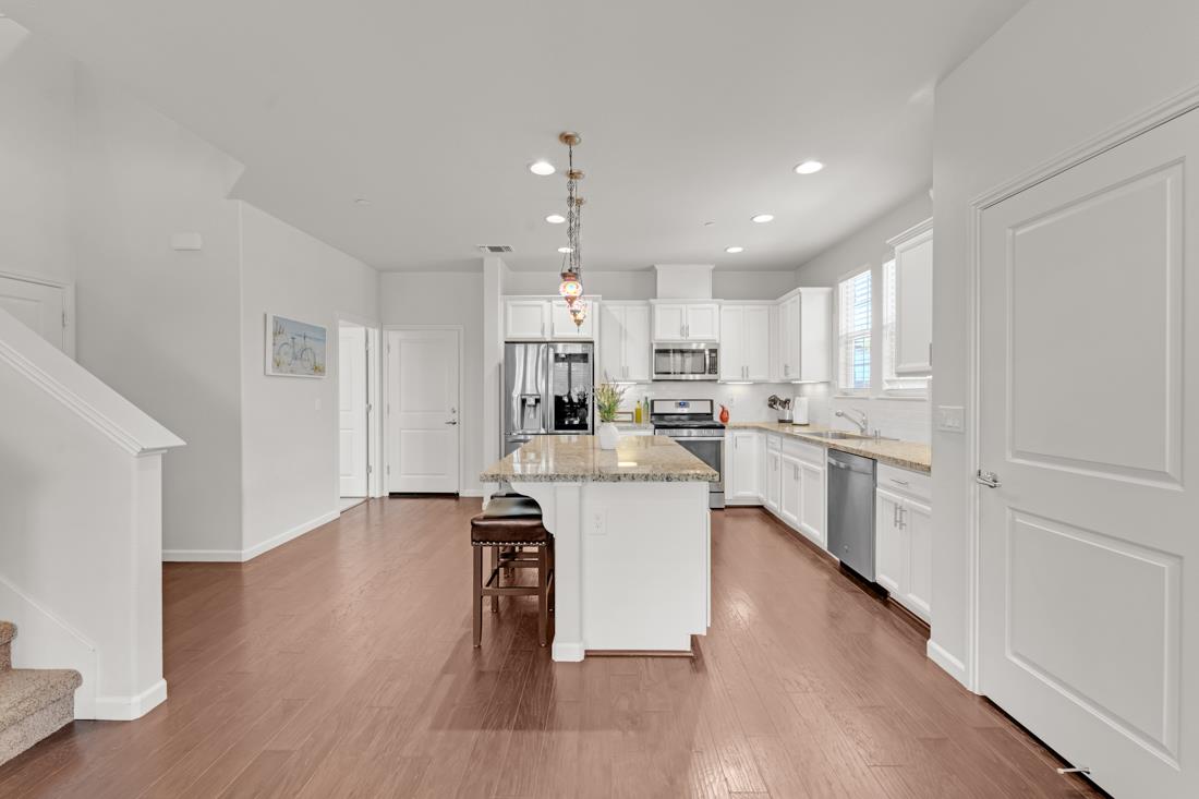 Detail Gallery Image 15 of 52 For 18683 Mcclellan Cir, East Garrison,  CA 93933 - 3 Beds | 2/1 Baths