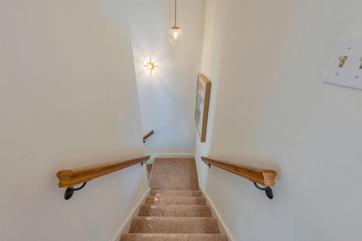 Detail Gallery Image 22 of 45 For 1585 Arch St, Berkeley,  CA 94708 - 2 Beds | 1/1 Baths