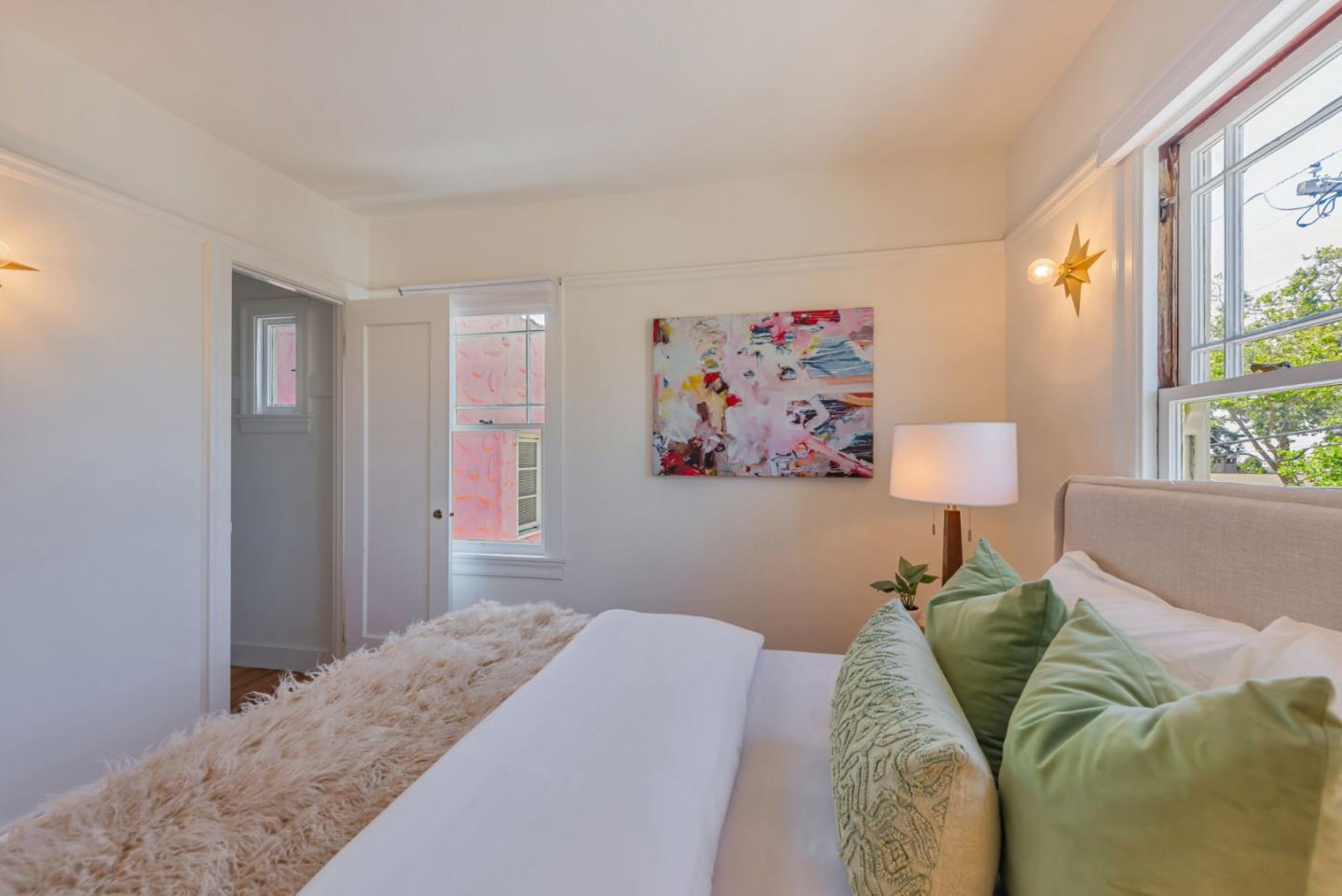 Detail Gallery Image 32 of 45 For 1585 Arch St, Berkeley,  CA 94708 - 2 Beds | 1/1 Baths