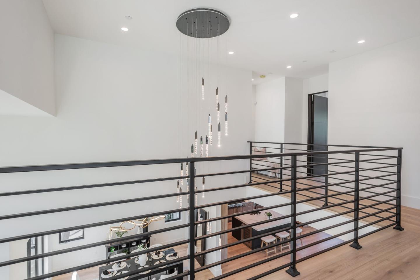 Detail Gallery Image 24 of 58 For 1019 Wilmington Way, Redwood City,  CA 94062 - 4 Beds | 4/1 Baths