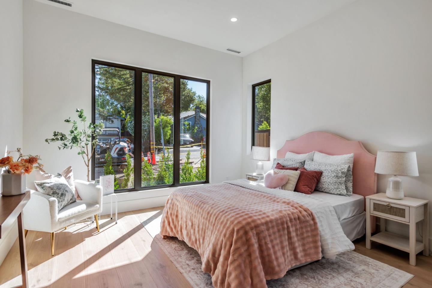 Detail Gallery Image 25 of 58 For 1019 Wilmington Way, Redwood City,  CA 94062 - 4 Beds | 4/1 Baths