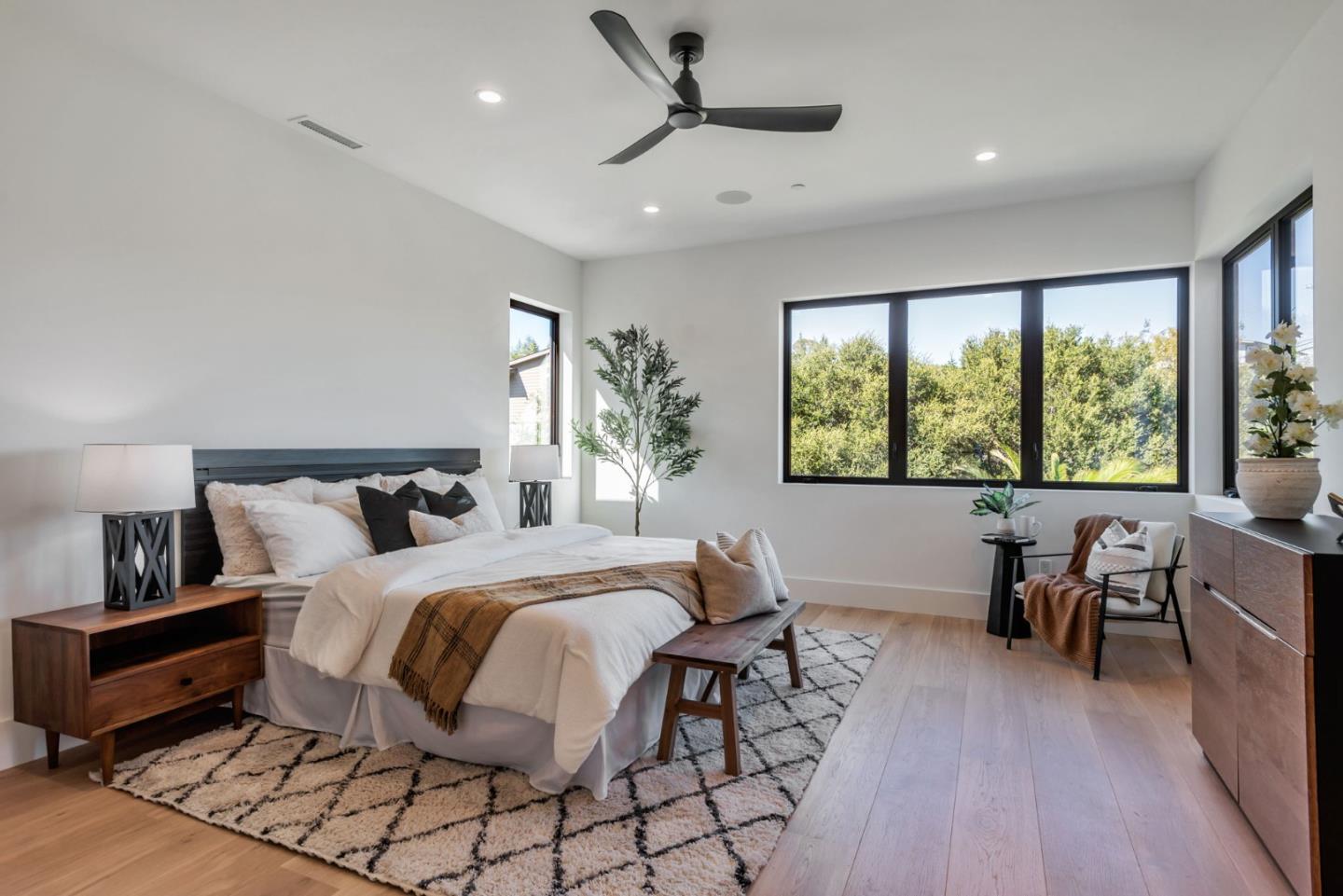 Detail Gallery Image 28 of 58 For 1019 Wilmington Way, Redwood City,  CA 94062 - 4 Beds | 4/1 Baths